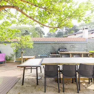 el-nido-biarritz-jardin-wifi-tv-bbq.biarritzhotels.info/